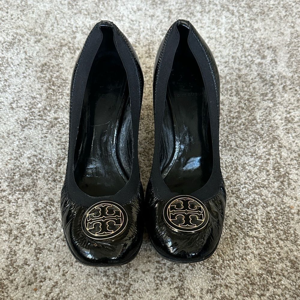 Tory Burch Caroline Black Patent Leather Heels 9.5